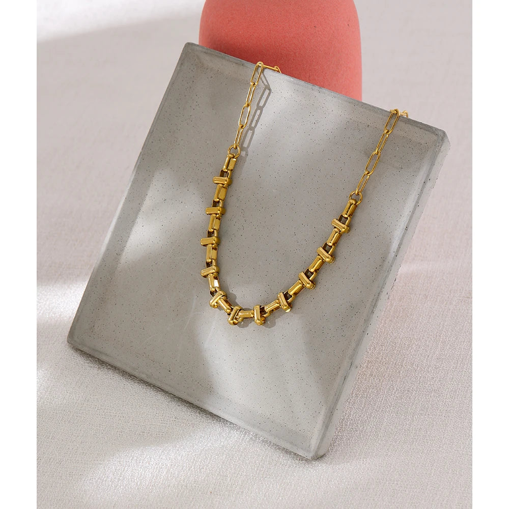 New Metal 18K Gold Plated Short Chain Necklace